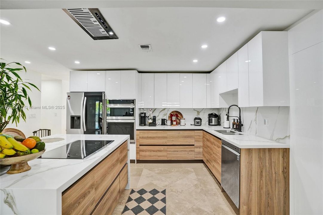 待售: $895,000 (3 贝兹, 2 浴室, 1613 平方英尺)