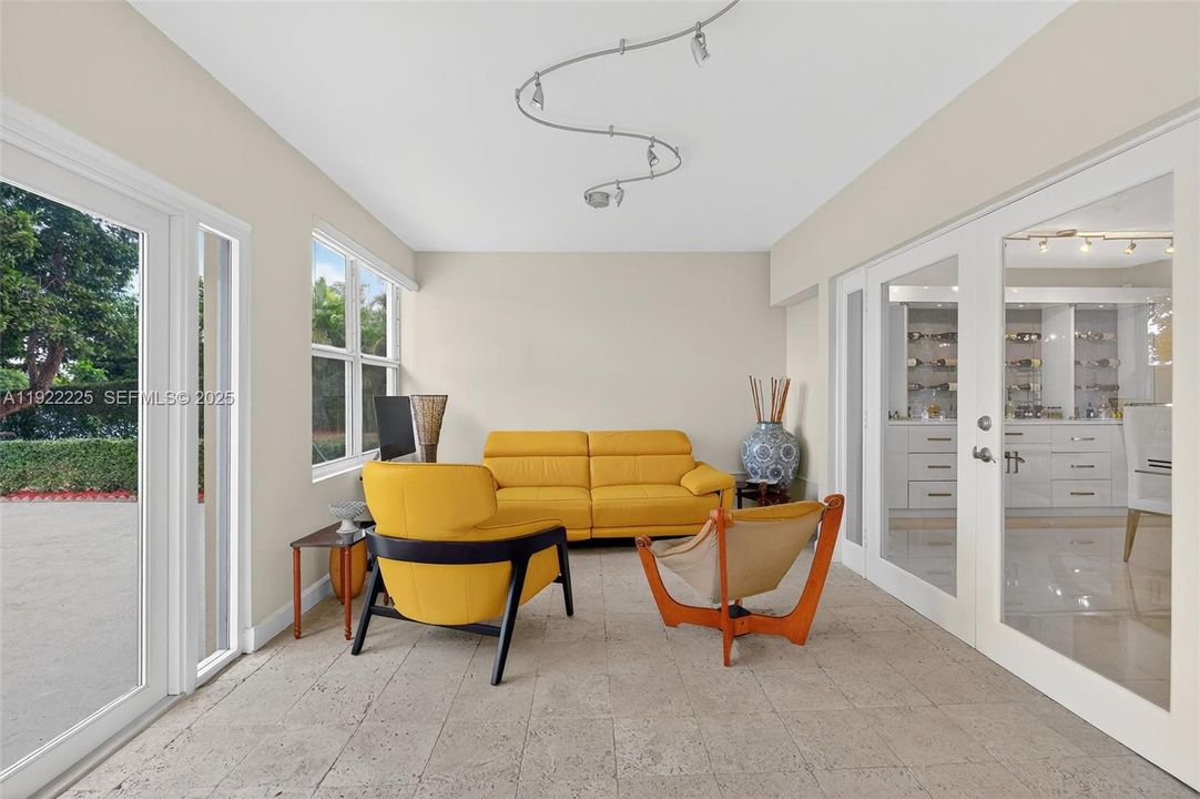 En Venta: $1,750,000 (3 camas, 3 baños, 2672 Pies cuadrados)