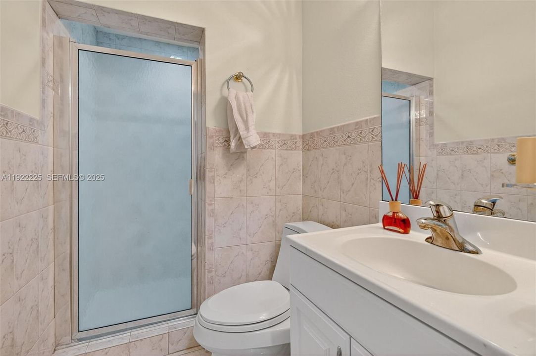 En Venta: $1,750,000 (3 camas, 3 baños, 2672 Pies cuadrados)