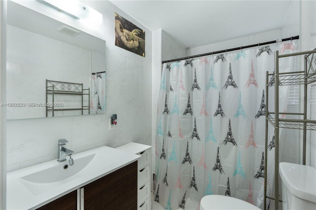 На продажу: $550,000 (4 спален, 3 ванн, 1476 Квадратных фут)