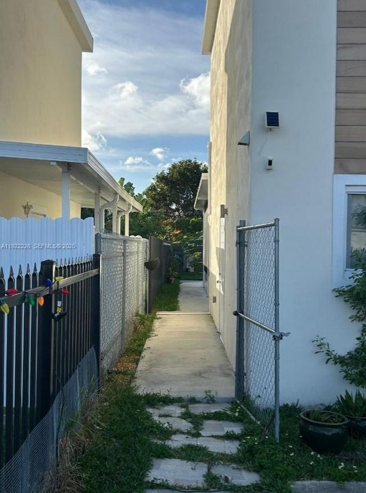 На продажу: $550,000 (4 спален, 3 ванн, 1476 Квадратных фут)