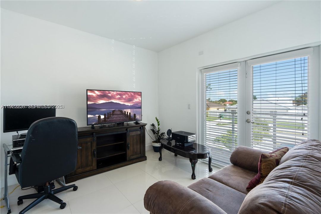 На продажу: $550,000 (4 спален, 3 ванн, 1476 Квадратных фут)