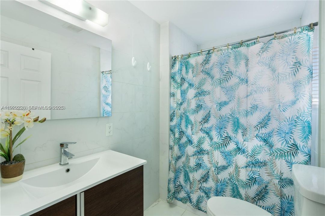 На продажу: $550,000 (4 спален, 3 ванн, 1476 Квадратных фут)