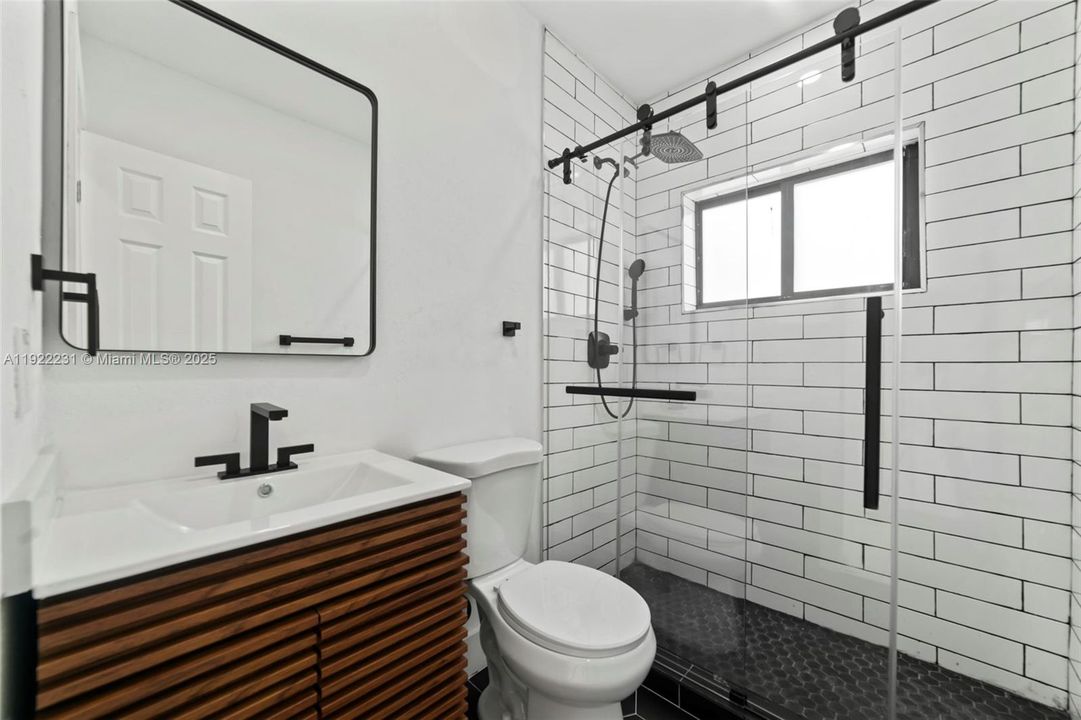 For Rent: $4,200 (4 beds, 2 baths, 1340 Square Feet)