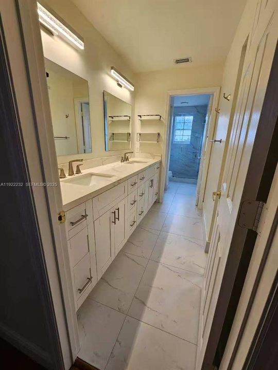 出租: $2,750 (3 贝兹, 2 浴室, 1368 平方英尺)