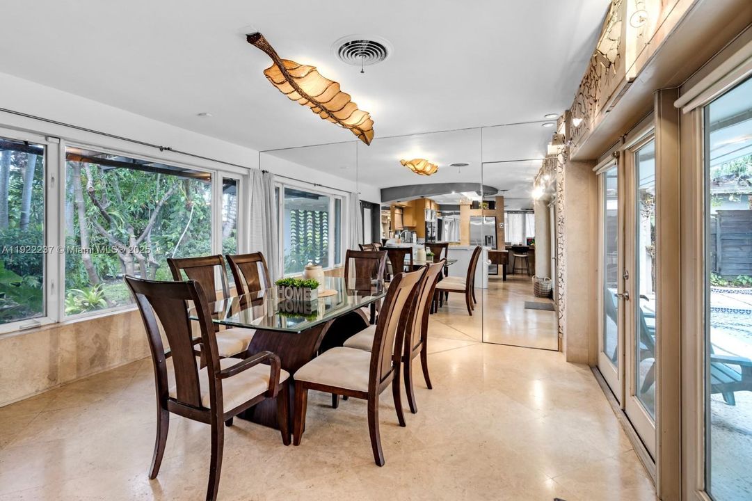 待售: $690,000 (3 贝兹, 2 浴室, 1125 平方英尺)