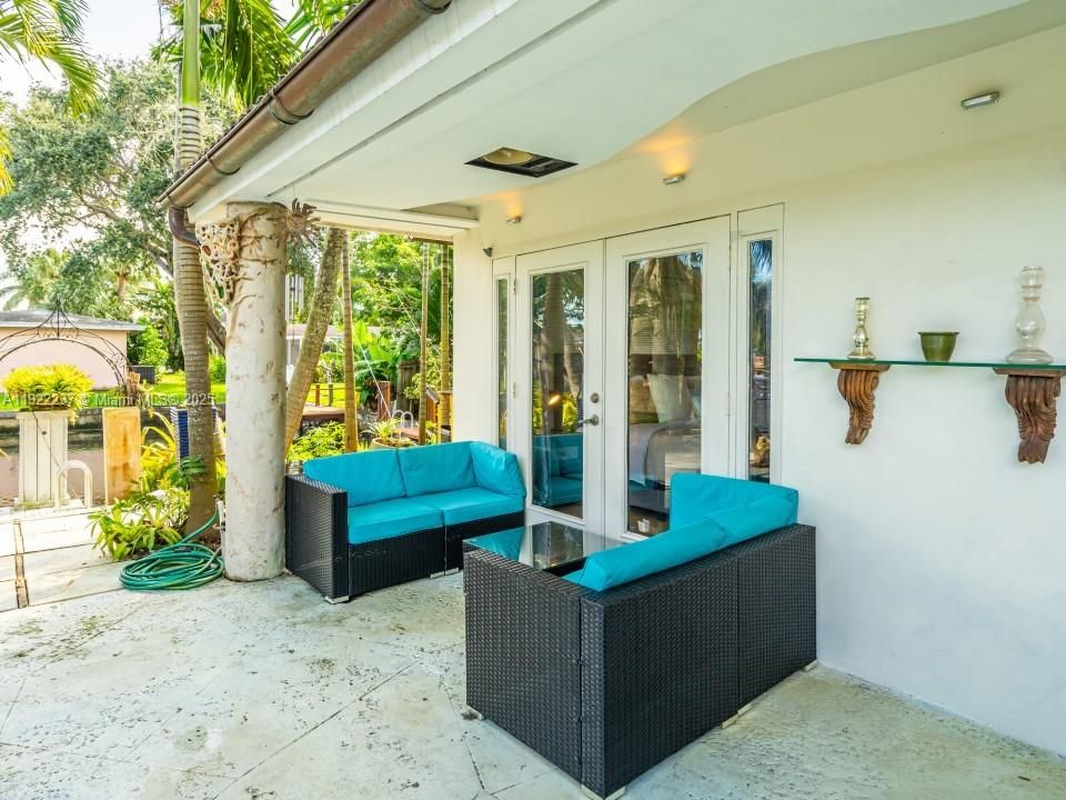 待售: $690,000 (3 贝兹, 2 浴室, 1125 平方英尺)