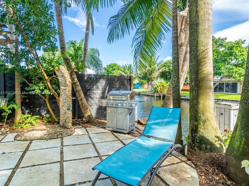 待售: $690,000 (3 贝兹, 2 浴室, 1125 平方英尺)