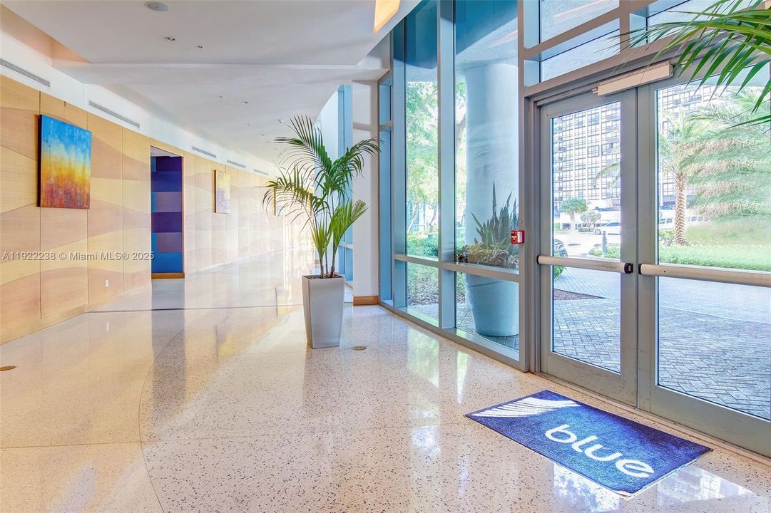 Activo con contrato: $3,400 (1 camas, 1 baños, 773 Pies cuadrados)