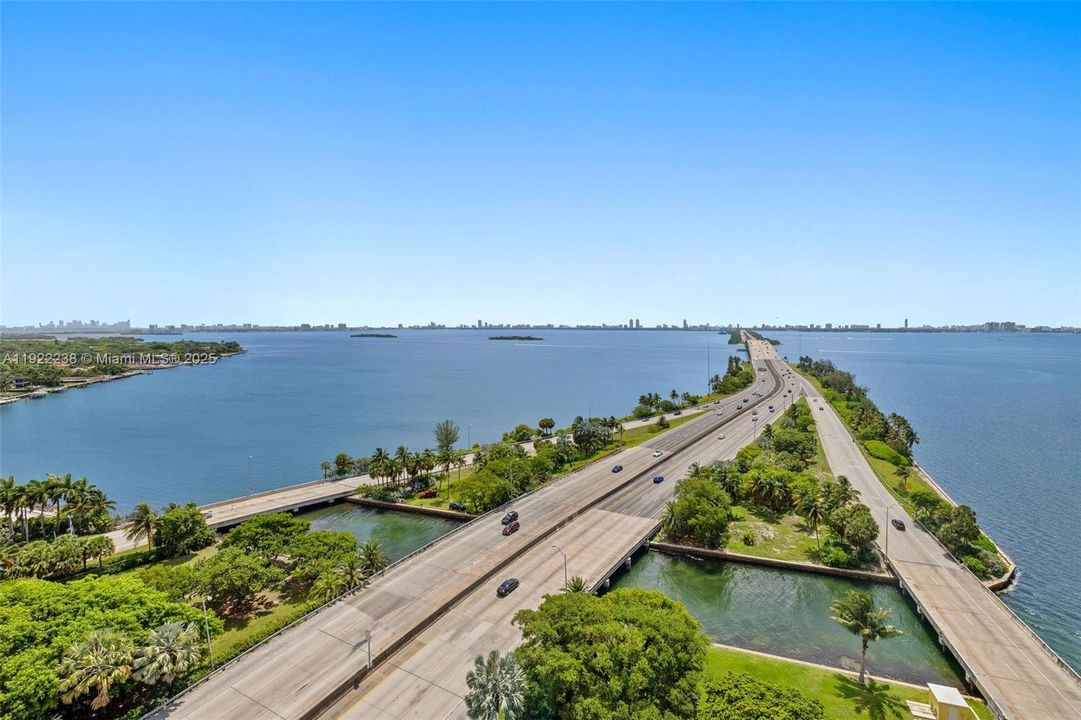 Activo con contrato: $3,400 (1 camas, 1 baños, 773 Pies cuadrados)