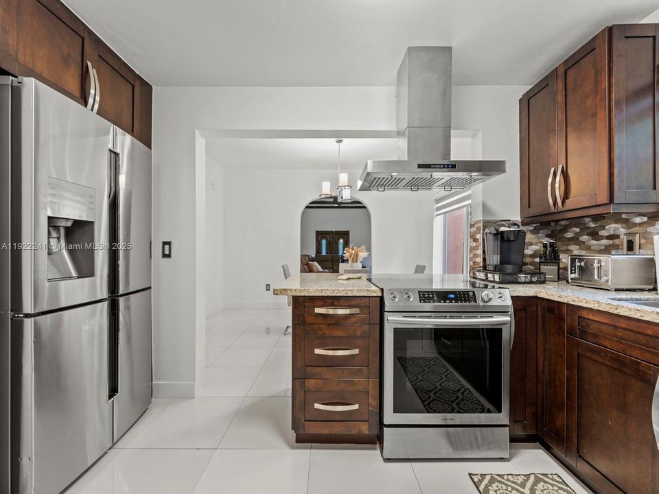 For Sale: $1,200,000 (4 beds, 3 baths, 2346 Square Feet)