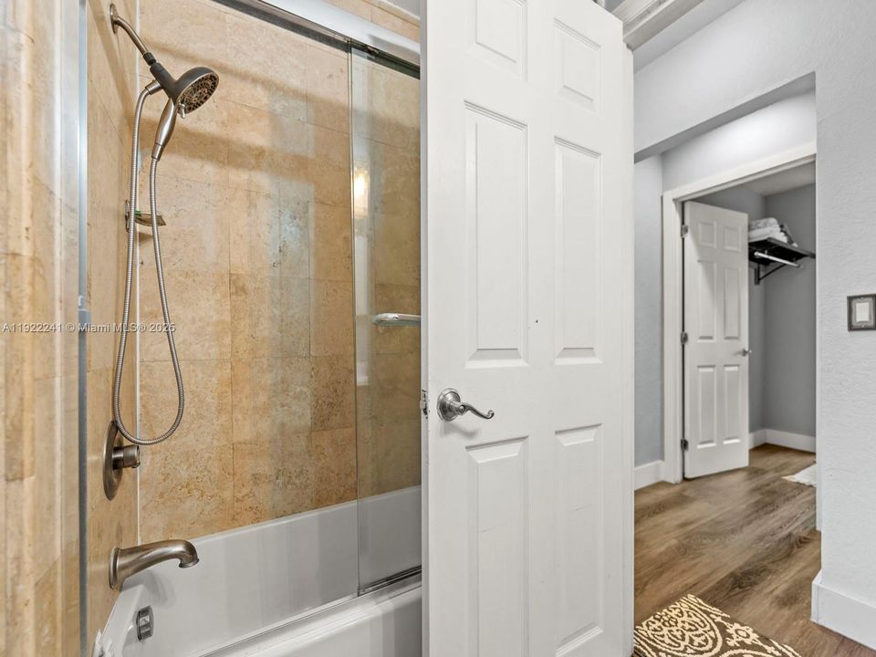 For Sale: $1,200,000 (4 beds, 3 baths, 2346 Square Feet)