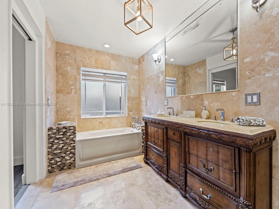 For Sale: $1,200,000 (4 beds, 3 baths, 2346 Square Feet)