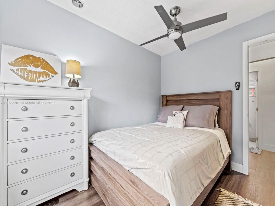 For Sale: $1,200,000 (4 beds, 3 baths, 2346 Square Feet)