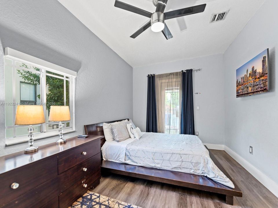 For Sale: $1,200,000 (4 beds, 3 baths, 2346 Square Feet)