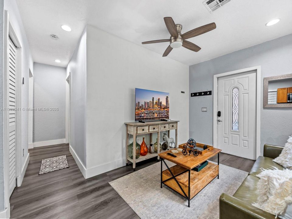 For Sale: $1,200,000 (4 beds, 3 baths, 2346 Square Feet)