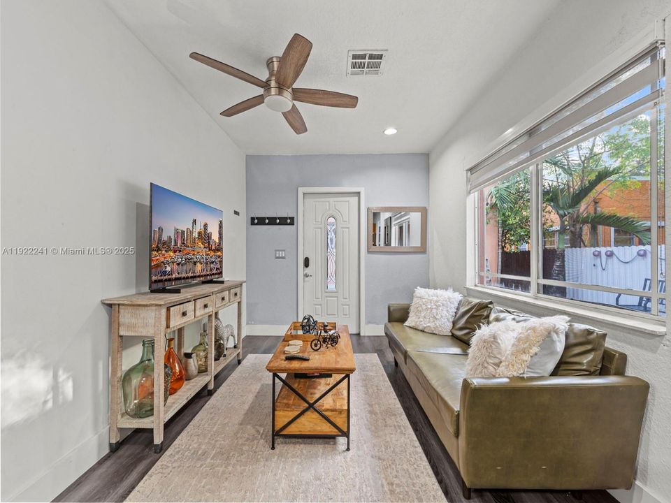 For Sale: $1,200,000 (4 beds, 3 baths, 2346 Square Feet)