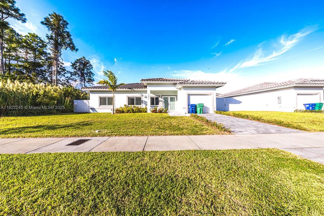 En Venta: $839,000 (4 camas, 3 baños, 0 Pies cuadrados)