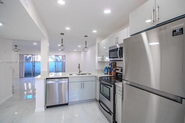 待售: $310,000 (3 贝兹, 2 浴室, 1354 平方英尺)