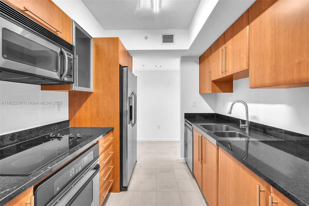 En Renta: $3,100 (2 camas, 2 baños, 1000 Pies cuadrados)