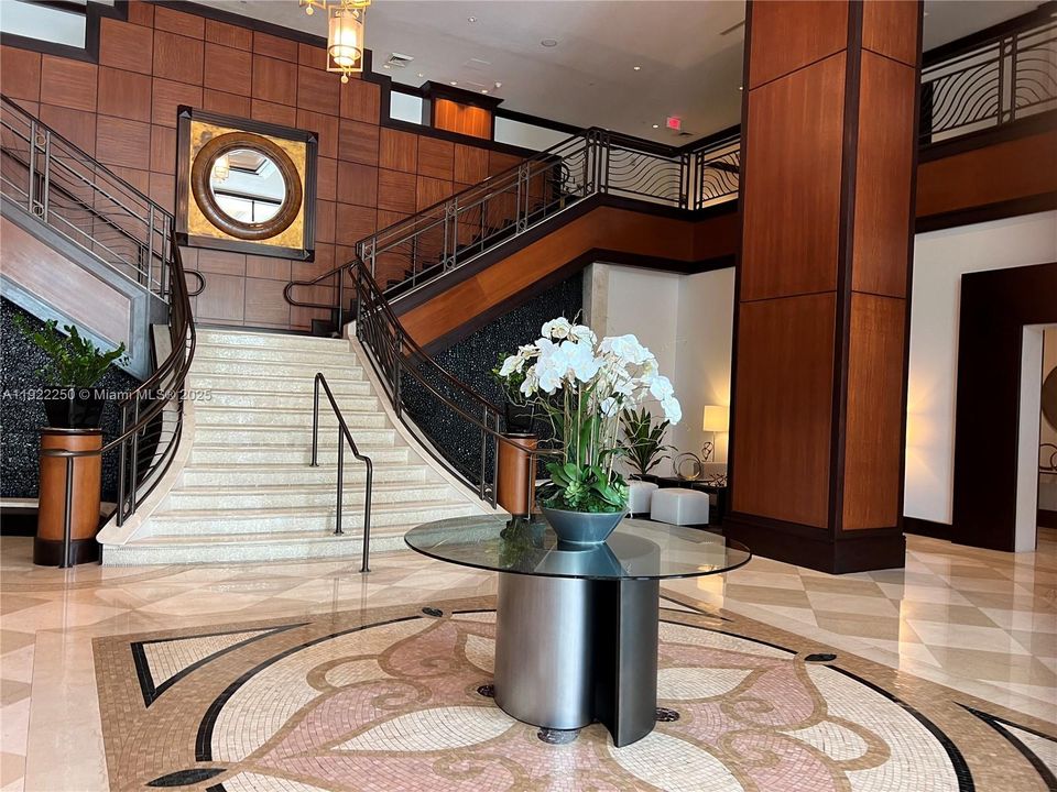 En Renta: $3,100 (2 camas, 2 baños, 1000 Pies cuadrados)