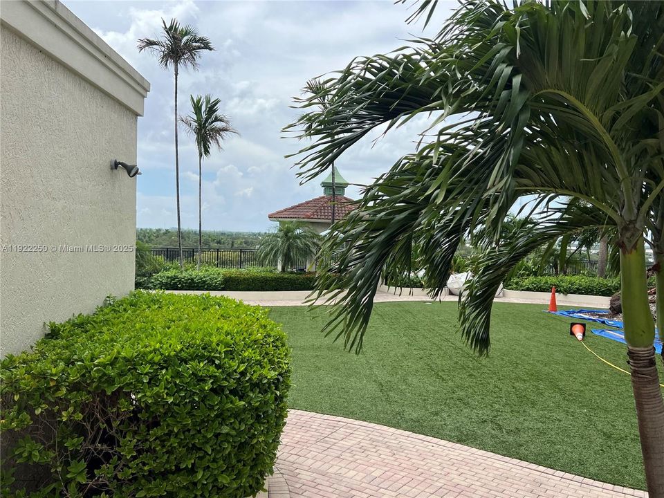 En Renta: $3,100 (2 camas, 2 baños, 1000 Pies cuadrados)