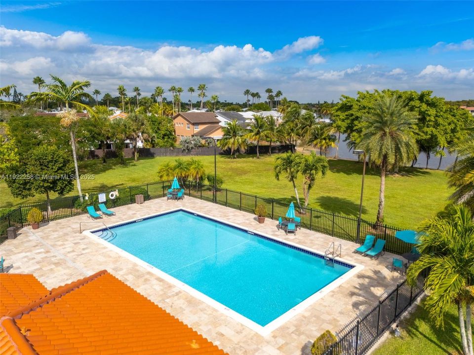 For Rent: $4,200 (3 beds, 2 baths, 1895 Square Feet)