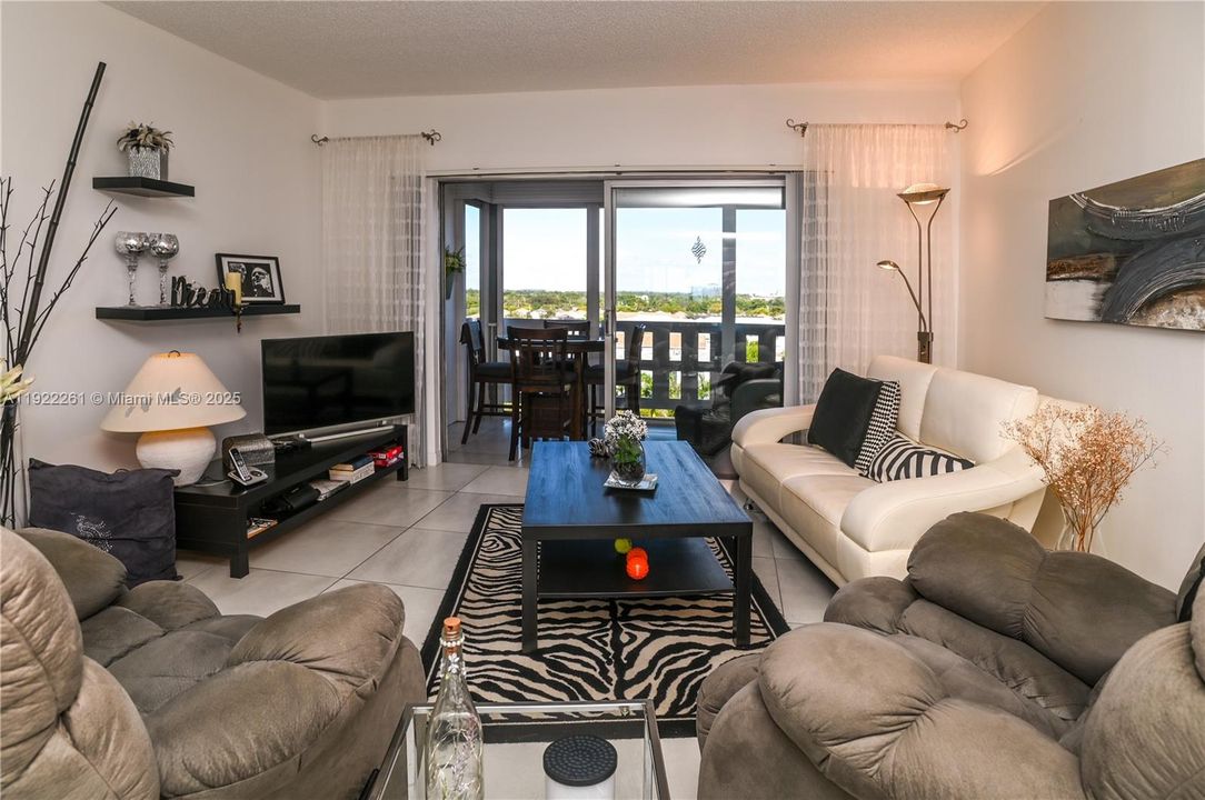 En Venta: $169,000 (1 camas, 1 baños, 844 Pies cuadrados)