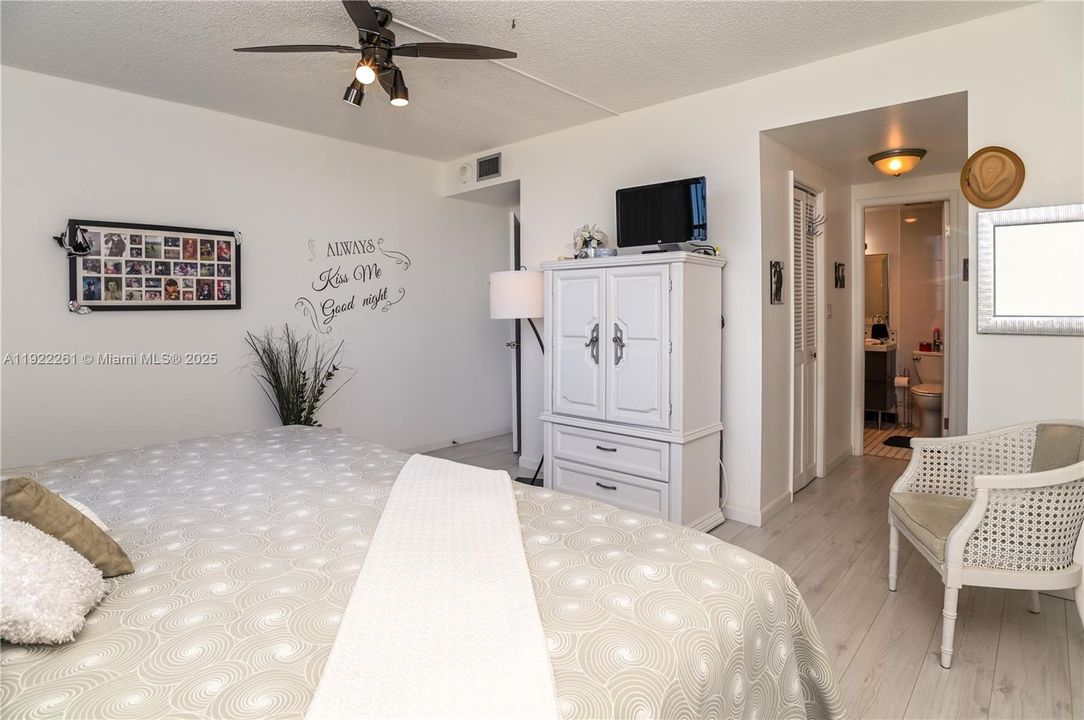 En Venta: $169,000 (1 camas, 1 baños, 844 Pies cuadrados)