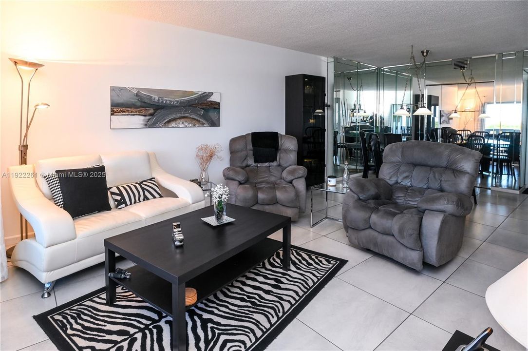 En Venta: $169,000 (1 camas, 1 baños, 844 Pies cuadrados)