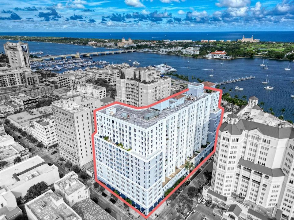 For Sale: $499,990 (1 beds, 1 baths, 666 Square Feet)