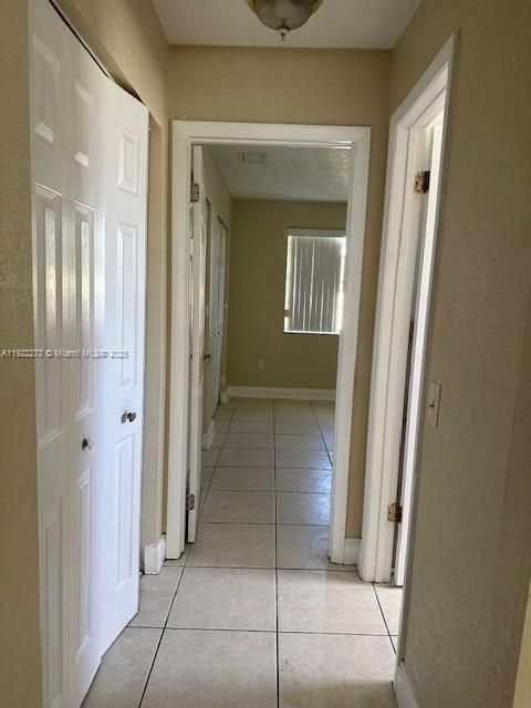 For Rent: $1,750 (1 beds, 1 baths, 700 Square Feet)