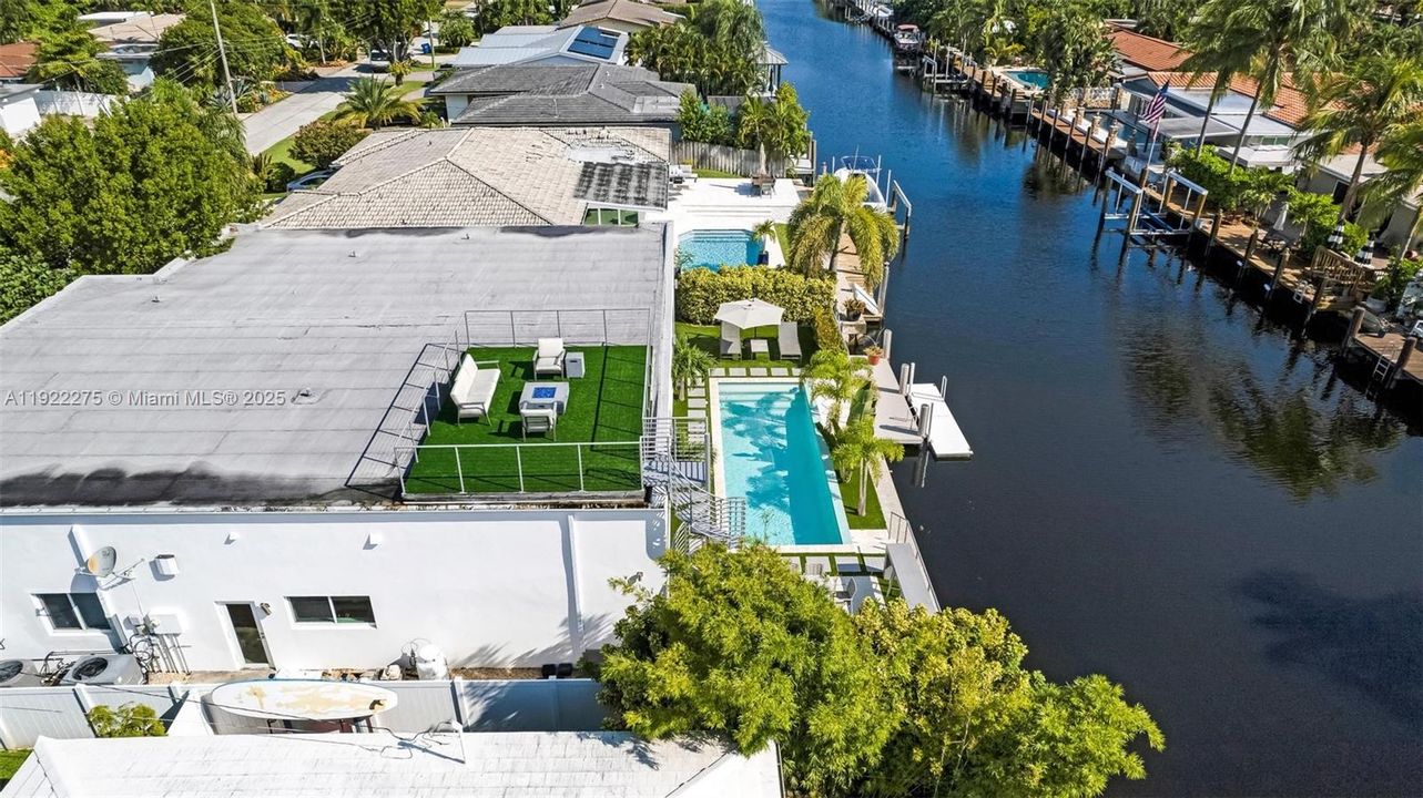 For Sale: $2,266,999 (4 beds, 4 baths, 2984 Square Feet)