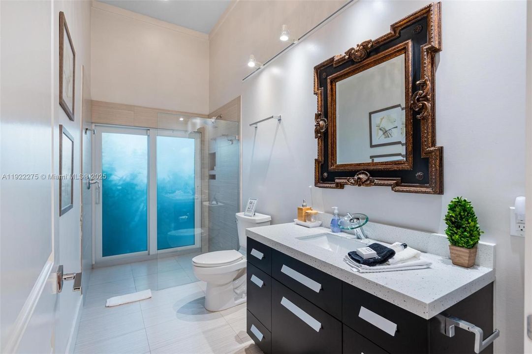 For Sale: $2,266,999 (4 beds, 4 baths, 2984 Square Feet)