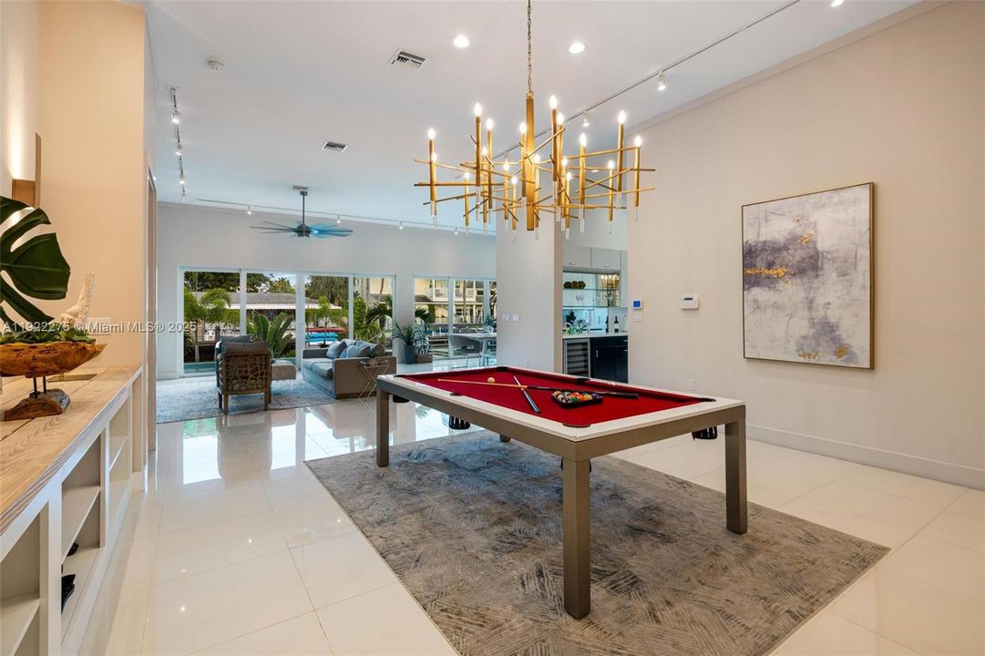 For Sale: $2,266,999 (4 beds, 4 baths, 2984 Square Feet)