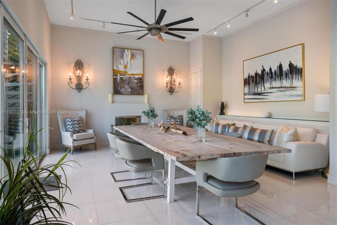 For Sale: $2,266,999 (4 beds, 4 baths, 2984 Square Feet)