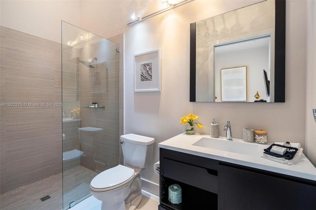 For Sale: $2,266,999 (4 beds, 4 baths, 2984 Square Feet)