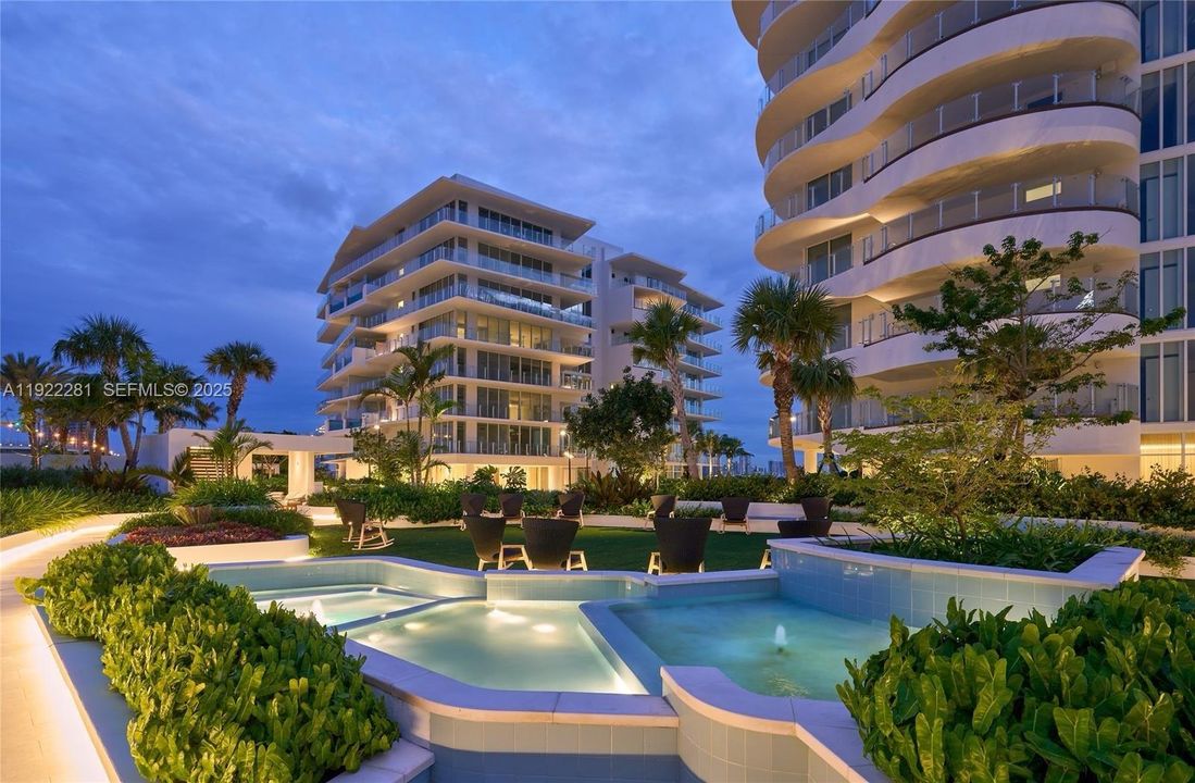 На продажу: $6,100,000 (3 спален, 3 ванн, 0 Квадратных фут)