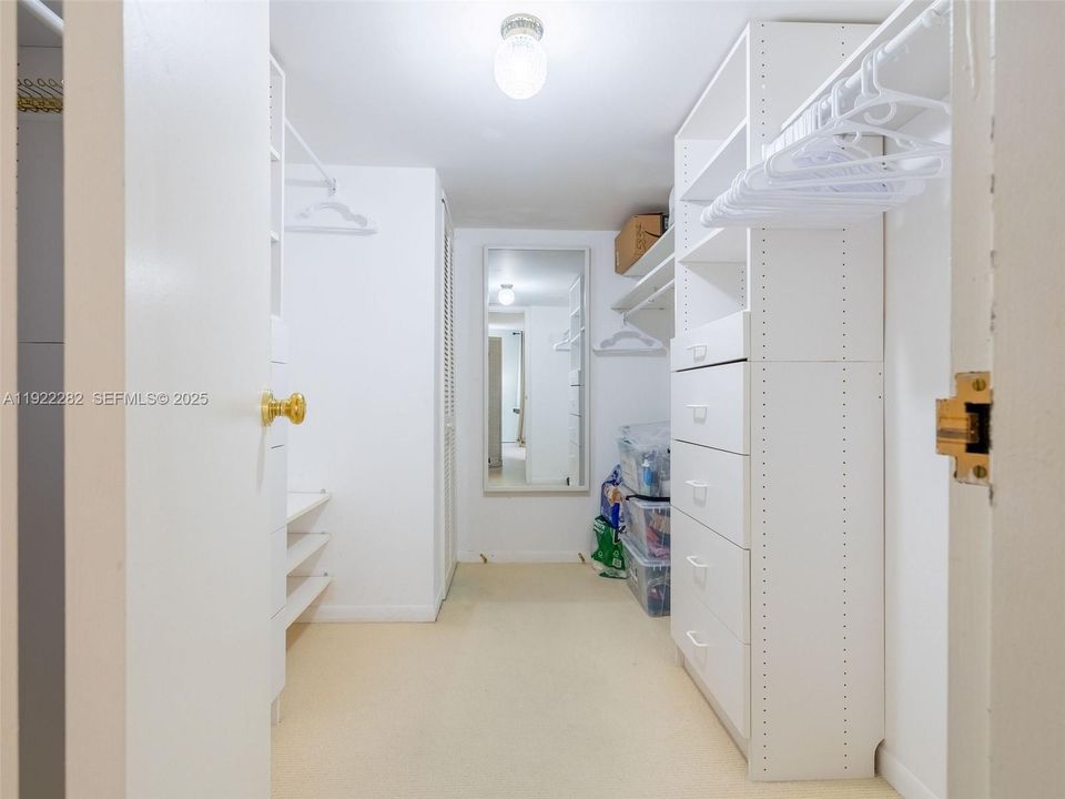 For Rent: $6,000 (3 beds, 3 baths, 1719 Square Feet)