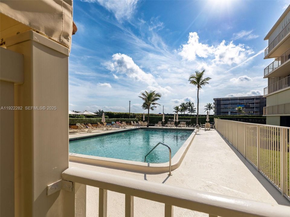 For Rent: $6,000 (3 beds, 3 baths, 1719 Square Feet)