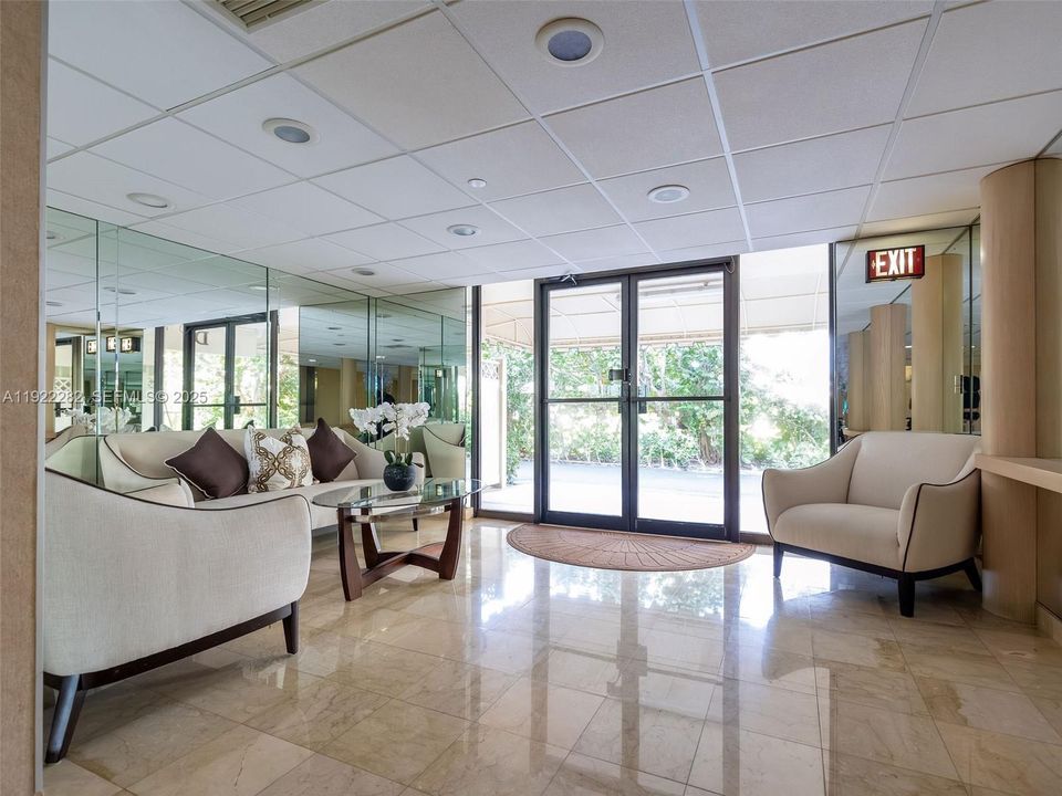 For Rent: $6,000 (3 beds, 3 baths, 1719 Square Feet)