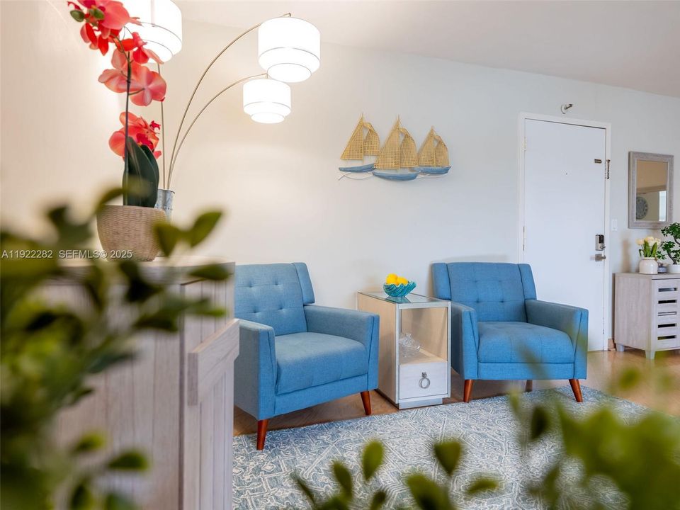 For Rent: $6,000 (3 beds, 3 baths, 1719 Square Feet)