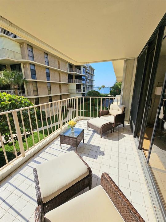 For Rent: $6,000 (3 beds, 3 baths, 1719 Square Feet)