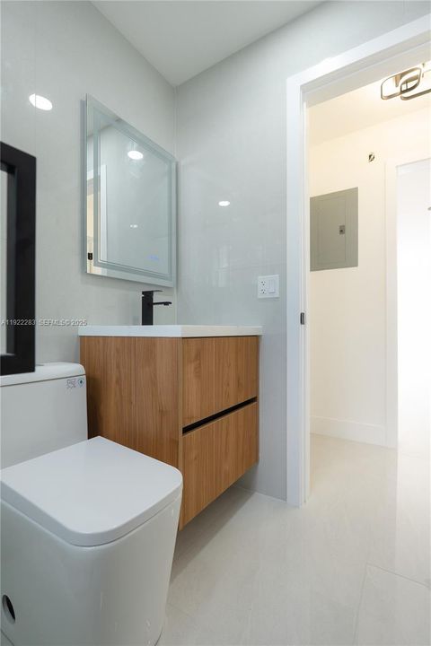 En Venta: $539,900 (2 camas, 2 baños, 1409 Pies cuadrados)