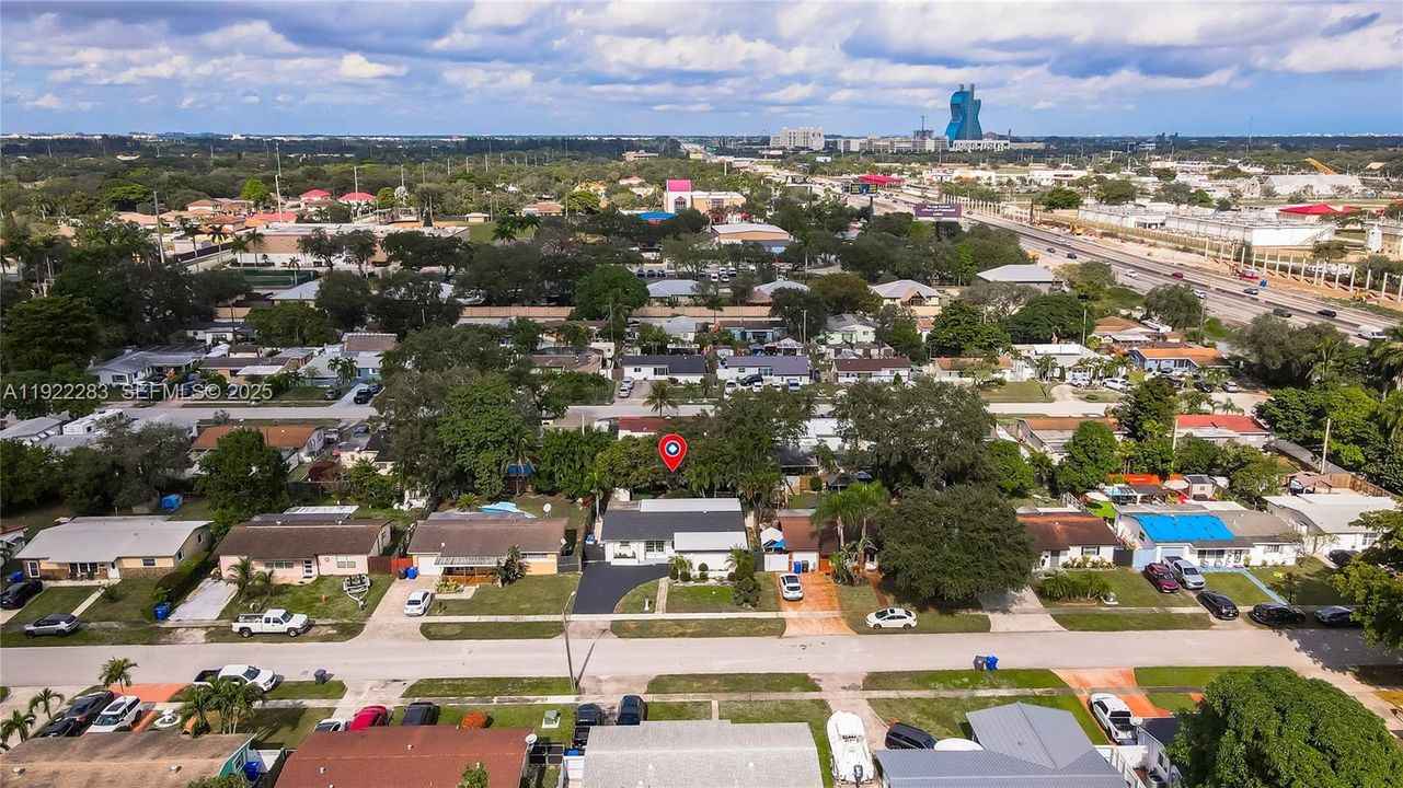 En Venta: $539,900 (2 camas, 2 baños, 1409 Pies cuadrados)