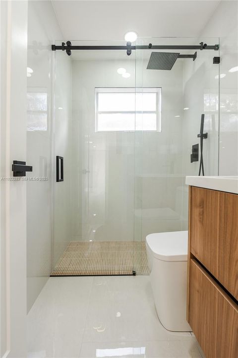 En Venta: $539,900 (2 camas, 2 baños, 1409 Pies cuadrados)