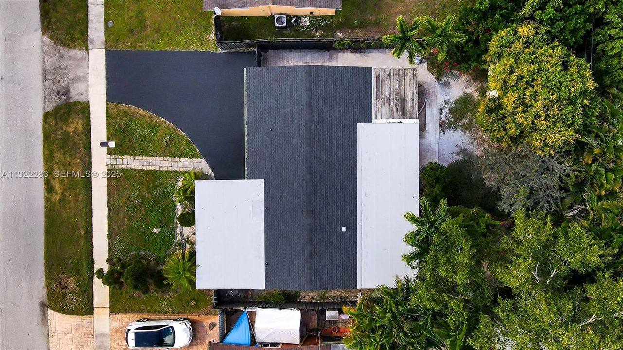 En Venta: $539,900 (2 camas, 2 baños, 1409 Pies cuadrados)