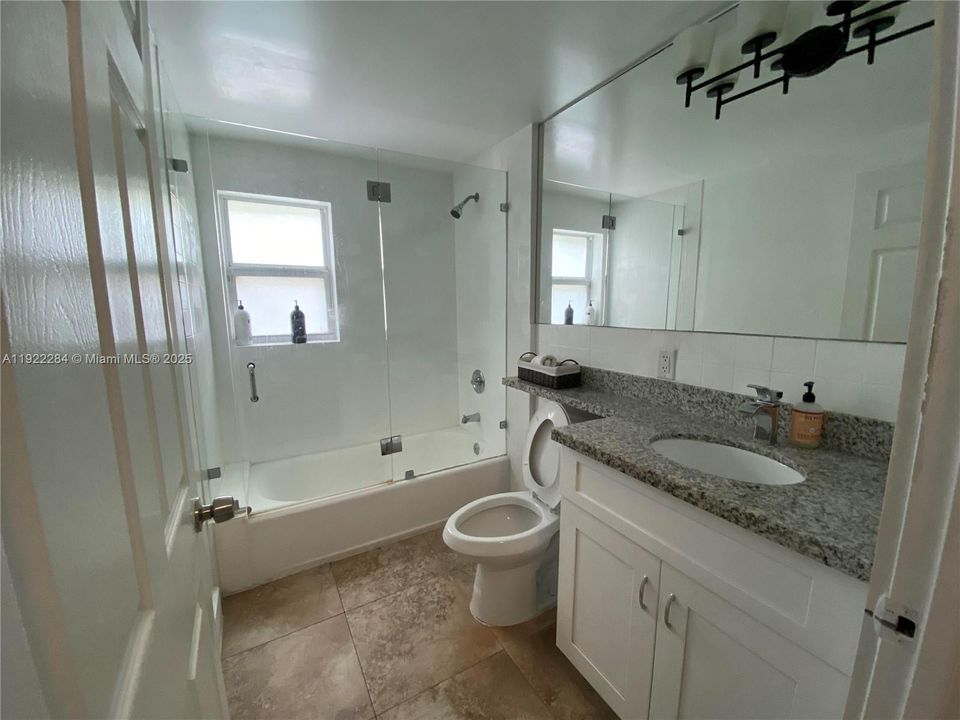 Active With Contract: $1,750 (0 beds, 1 baths, 4080 Square Feet)