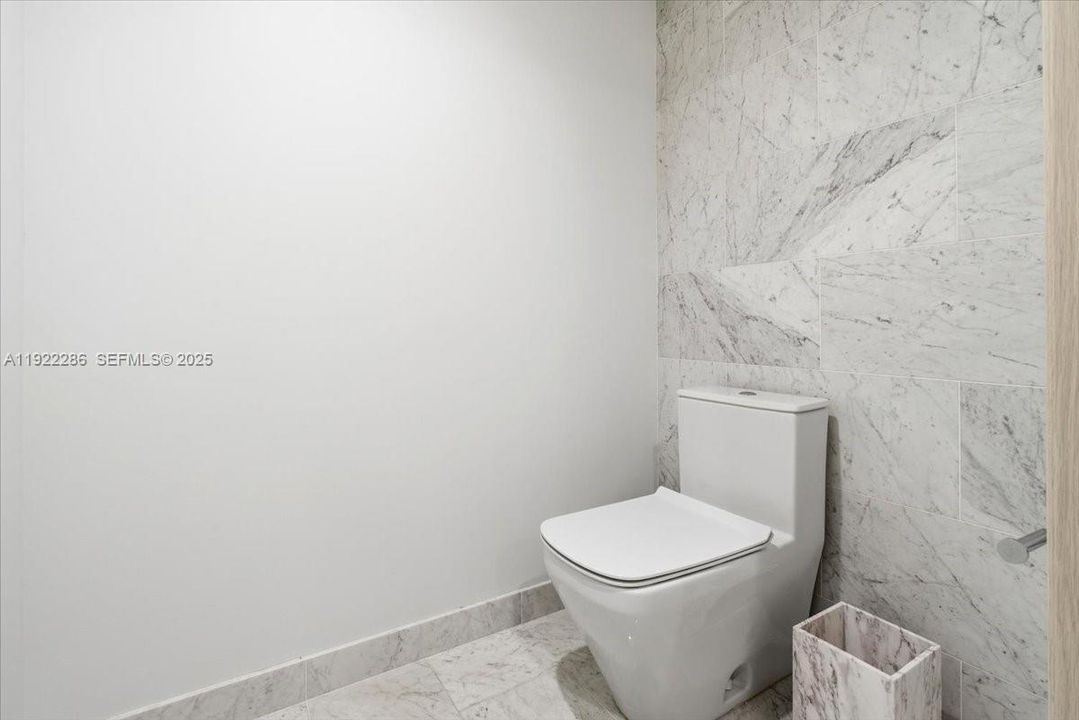 En Venta: $1,250,000 (1 camas, 1 baños, 826 Pies cuadrados)