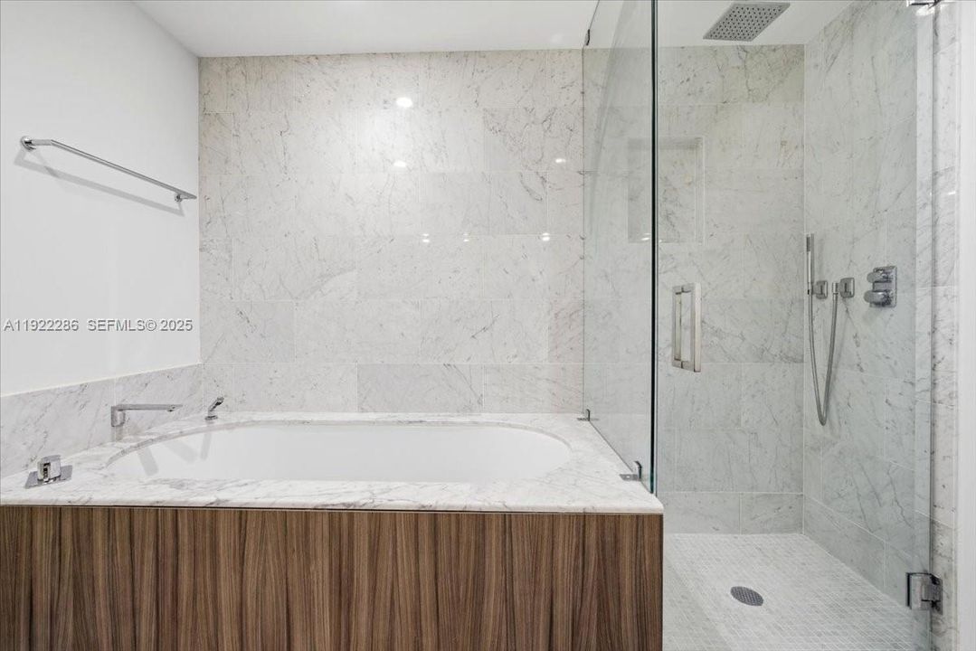 En Venta: $1,250,000 (1 camas, 1 baños, 826 Pies cuadrados)